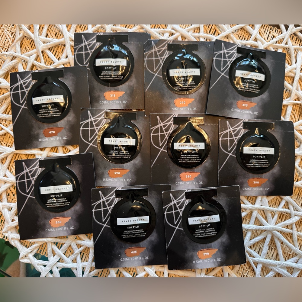 FENTY BEAUTY SOFT’LIT NATURALLY LUMINOUS LONGWEAR FOUNDATION LOT OF (10) 0.53ML